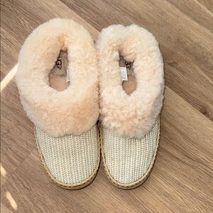 UGG Women's Cozy Tan Slippers